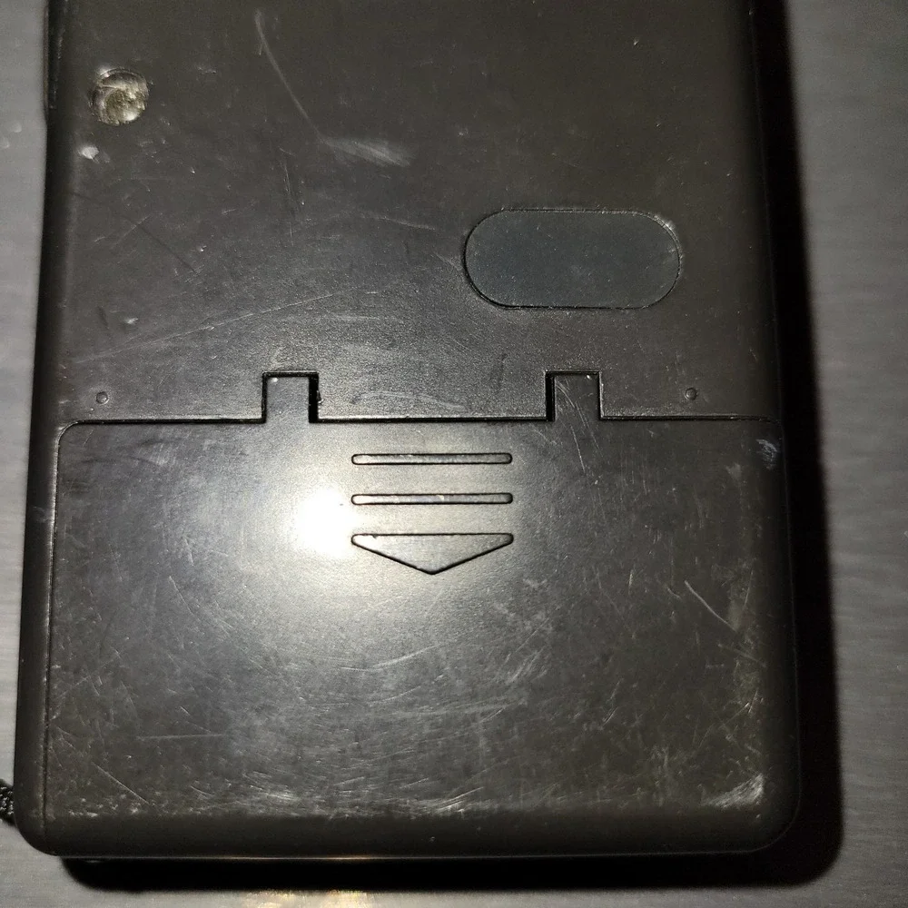 Sony M-440V Microcassette-Corder Voice Recorder VOR Handheld Tape Player Cracked
